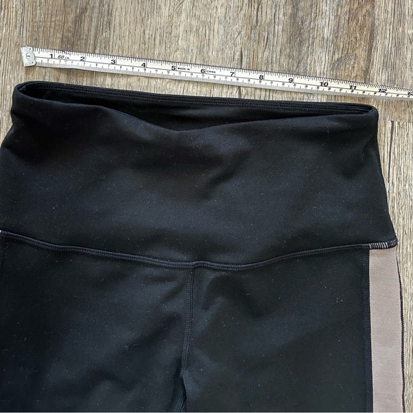 Zella Womens Black, White, and Gray Leggings Size Small - Picture 6 of 8